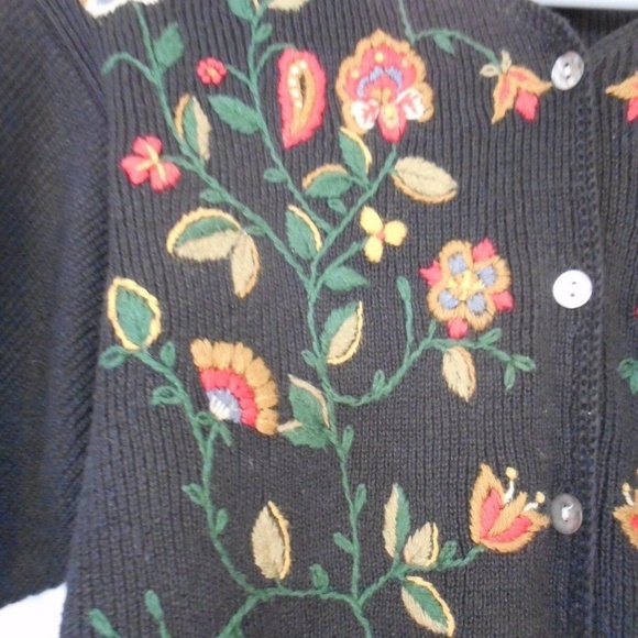 Woolrich Floral Embroidered Black Sweater Cotton - Picture 3 of 7